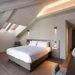 فندق Promessi Sposi 4*